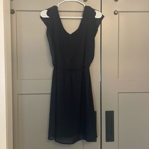 Navy blue. Sleeveless. Mini dress. Small